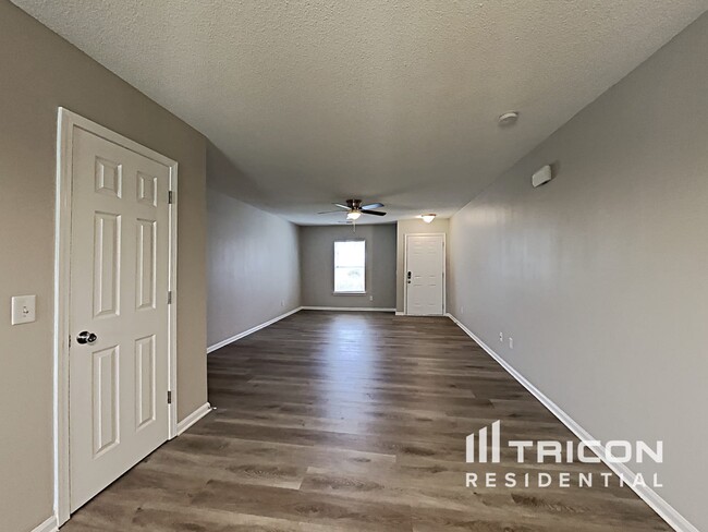 Foto del edificio - 141 Grafton Ln