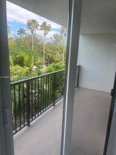 Photo - 55 Ocean Lane Dr (Key Biscayne, FL)