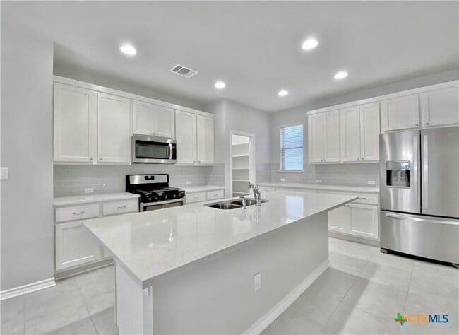 Foto del edificio - 816 Alta Wy