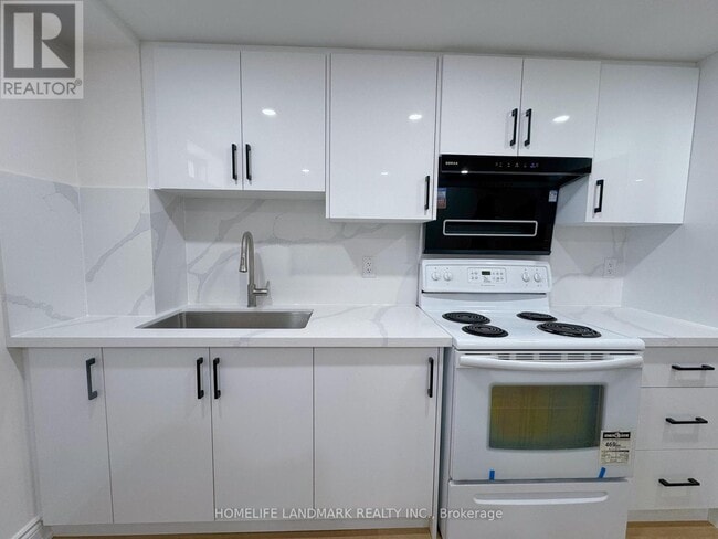 Building Photo - 78 Miramar Dr