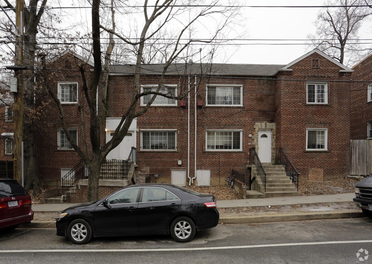 Foto del edificio - 242-246 Malcolm X Ave SE