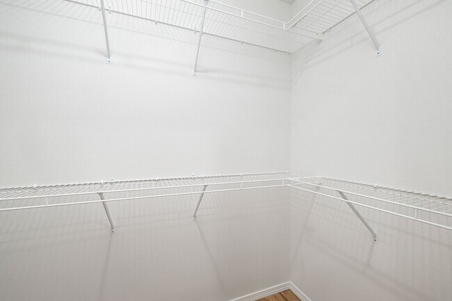 Foto del edificio - Beautiful 4 Bedroom Home In Aurora