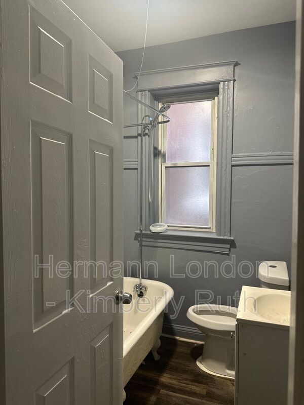 Foto del edificio - 3625 Virginia Ave