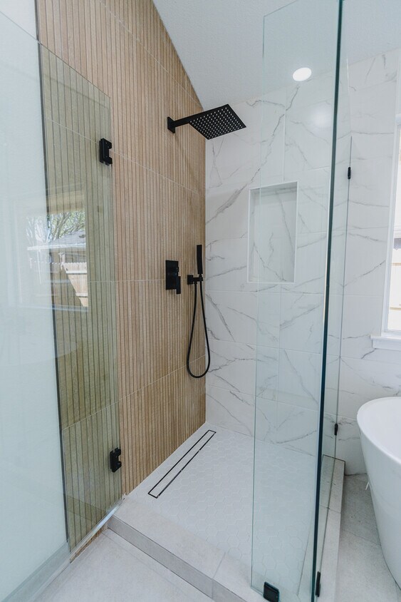 Foto principal - 8805 Barton Creek Dr