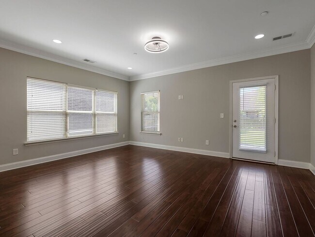 Building Photo - 4 Bedroom Single Family Home in Franklin