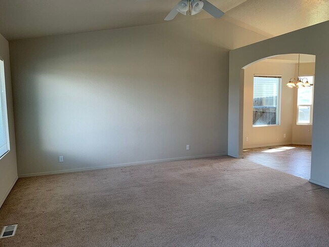 Foto del edificio - Adorable 3 bed 2 bath home in a quite Cald...