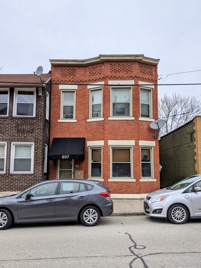 607 Greenfield Ave, Pittsburgh, PA 15207 Apartments in Pittsburgh, PA