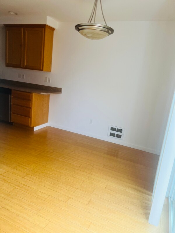 Foto del edificio - 2112 Hamilton Ave