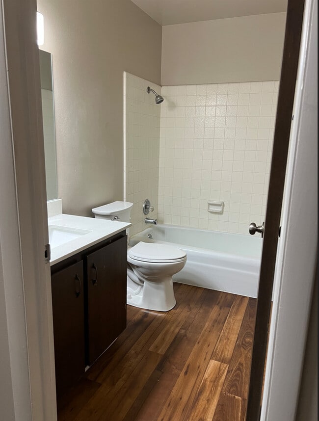 Foto del edificio - Madison Grove Apartments