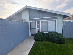 Building Photo - 2816 Ashe Rd