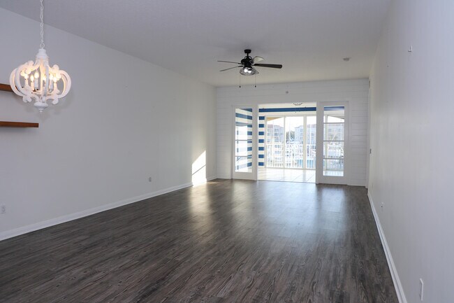 Foto del edificio - 10 Harbour Isle Dr E