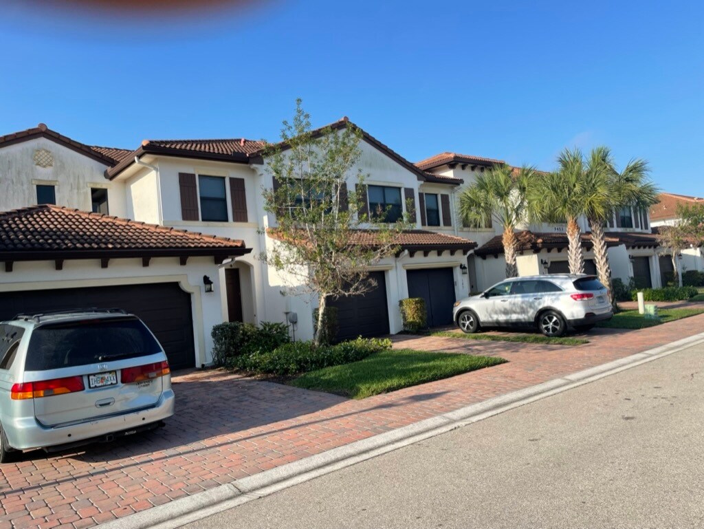 9453 Montebello Way, Fort Myers, FL 33908 Townhome Rentals in Fort