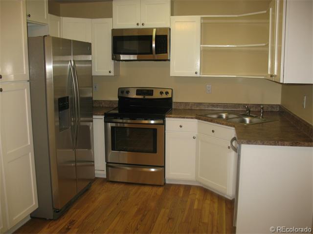 kitchen - 1079 S Walden Way