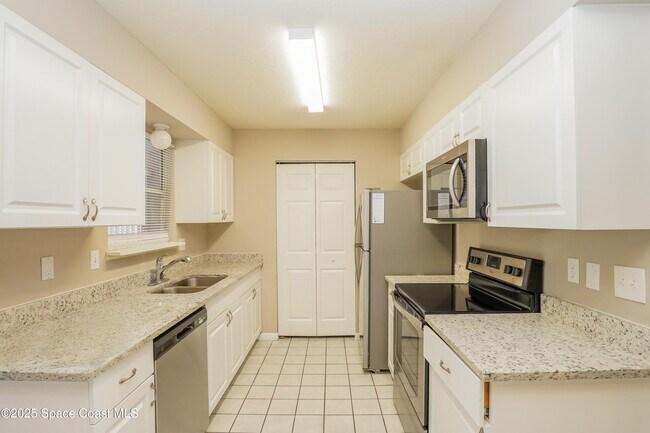 Foto del edificio - 6090 Clearfield Ave