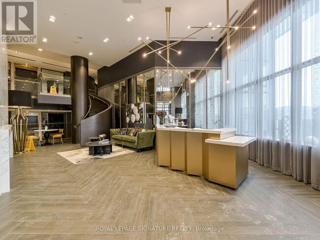 Building Photo - 395 Dundas St W