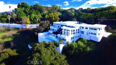 Building Photo - 13200 Mulholland Dr