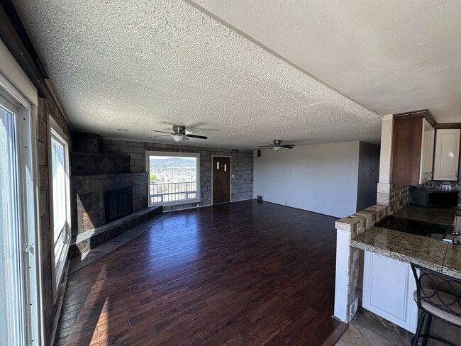 Foto del edificio - 3BR/4BA Home on 5 Acres – $2,600/Month – A...