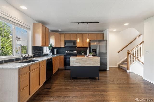 Foto del edificio - 10773 Belle Creek Blvd