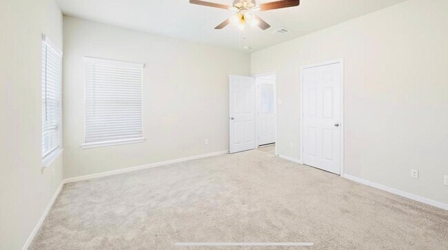 Building Photo - 10314 Birch Peak Dr