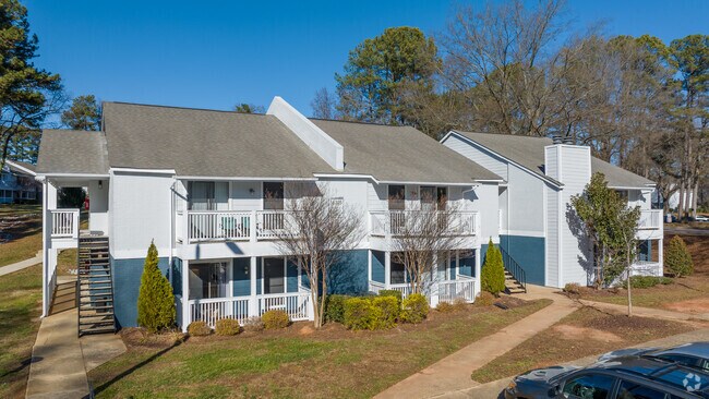 Foto del edificio - LYV Six Forks