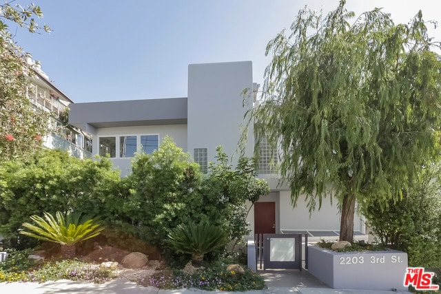 Primary Photo - 2203 3rd St