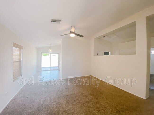 Foto del edificio - 14888 W Acapulco Ln