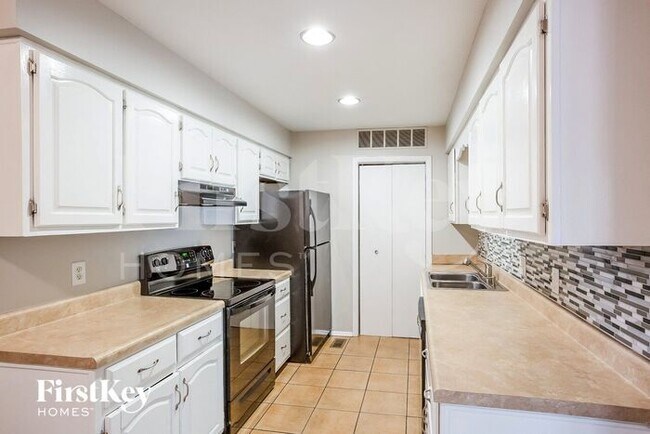 Building Photo - 84 North Buck Creek Road