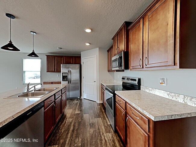Foto del edificio - 2209 Pebble Point Dr