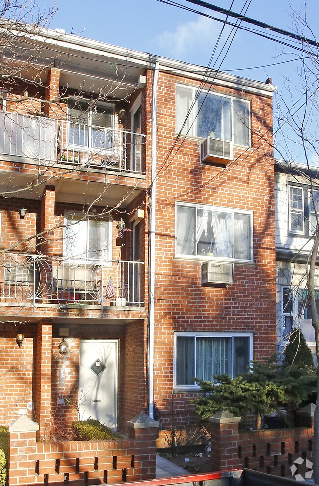 Foto del edificio - 8940 Colonial Rd