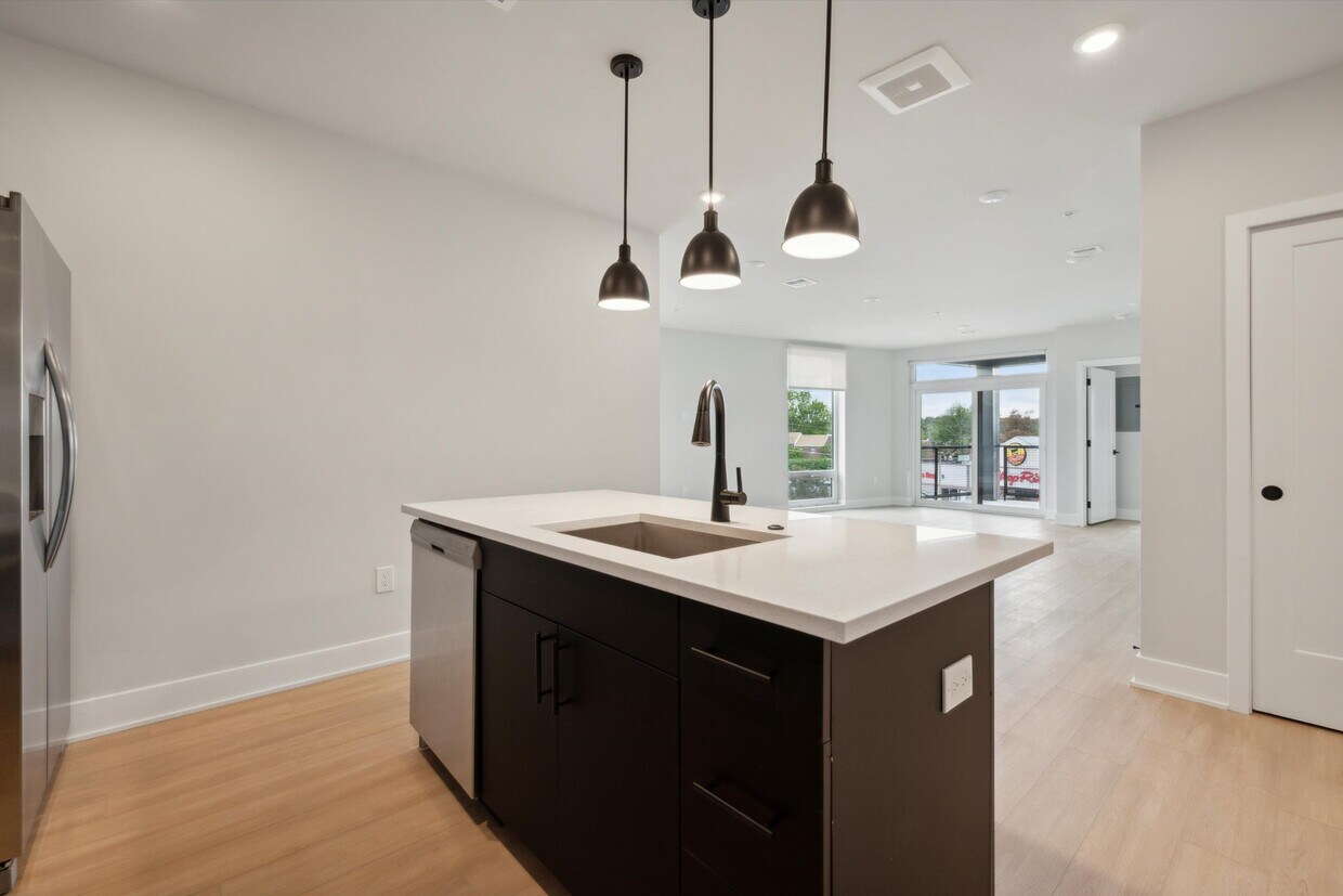 Foto principal - 6910 Ridge Ave