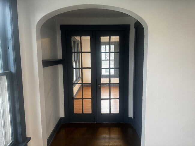 Foto del edificio - 105 University St