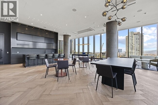 Photo du bâtiment - 5987 Wilson Ave