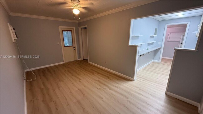 Foto del edificio - 1725 Roosevelt St