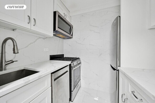 Foto del edificio - 111 3rd Ave