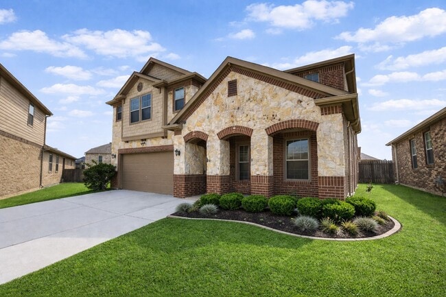 Building Photo - 26311 Parkman Grove Dr