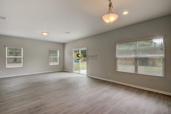 Foto del edificio - Beautiful 2 Story Home!