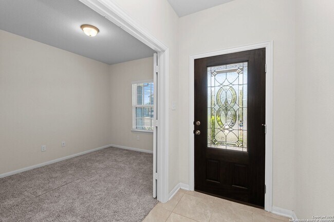 Foto del edificio - 9219 Cook Crk