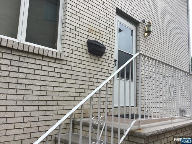Foto del edificio - 411 Chestnut St