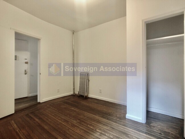 Foto del edificio - 184 Claremont Avenue