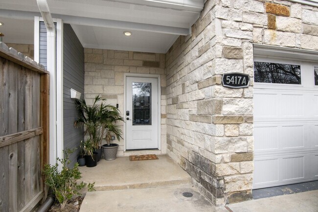 Foto del edificio - 5417 Texas St