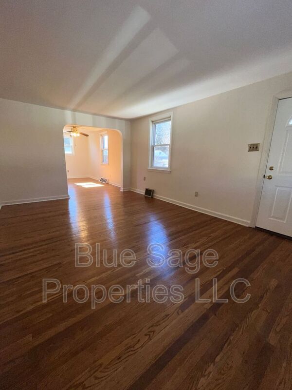 Foto del edificio - 202 Davis Ave
