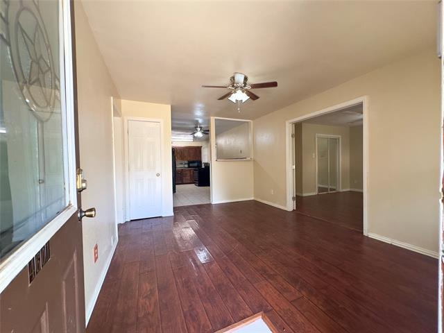 Foto del edificio - 4601 Clover Ln