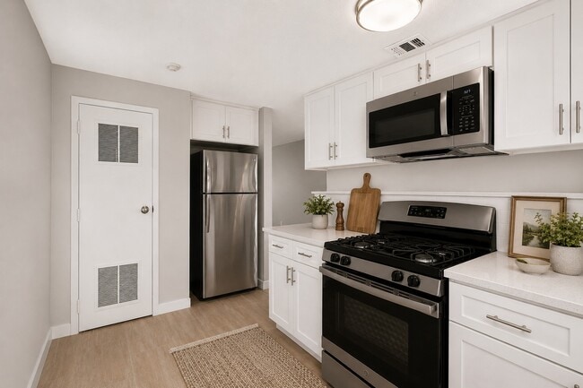 Building Photo - Glenbrook Estates