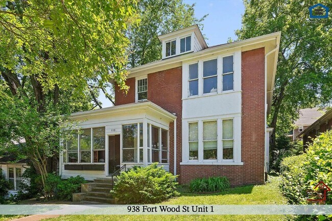 Building Photo - 938 Fortwood St