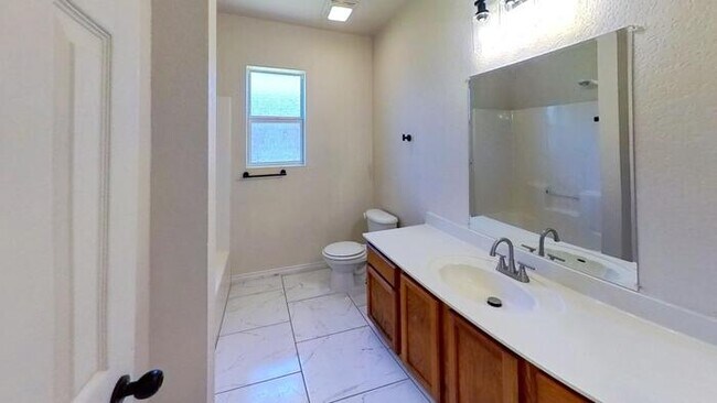 Building Photo - 5408 Bridle Dr