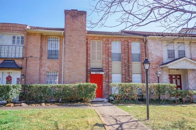 Foto del edificio - 2515 Oak Hill Dr
