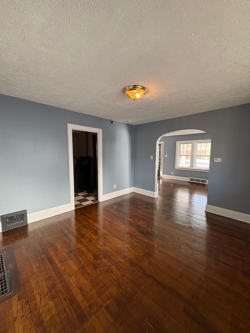 777 Brittain Rd Akron, OH 44305 – photo 4