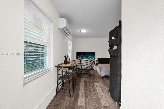 Building Photo - 3010 NW 95th Terrace