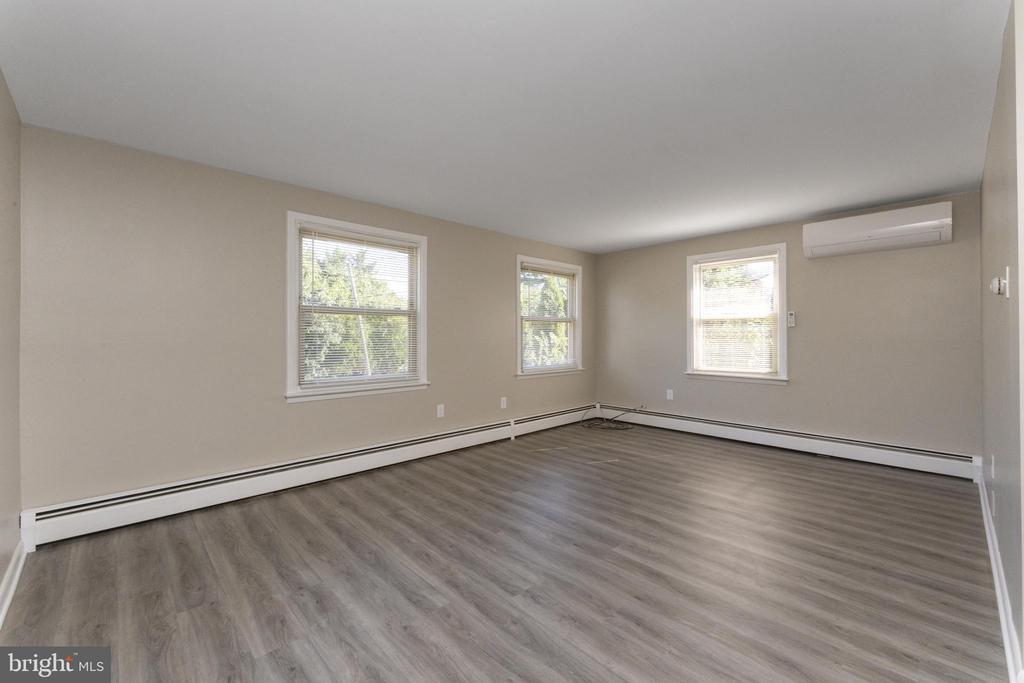 Foto principal - 243 Roesch Ave