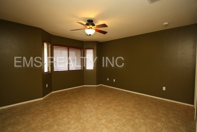 Building Photo - 11889 W Heyburn Dr